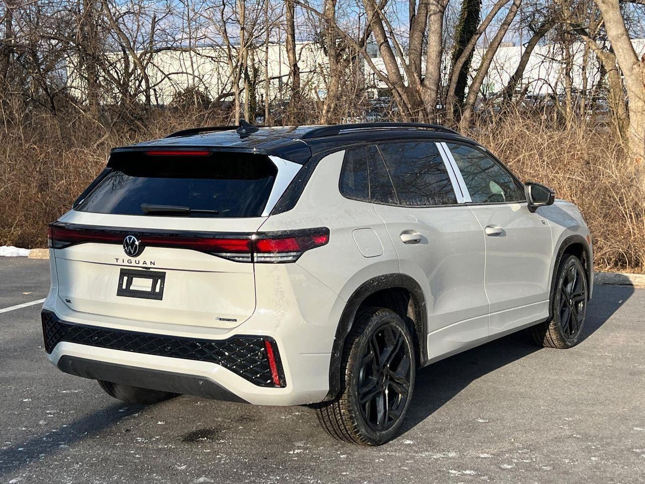 2026 Volkswagen Tiguan SE R-Line Black Hagerstown MD