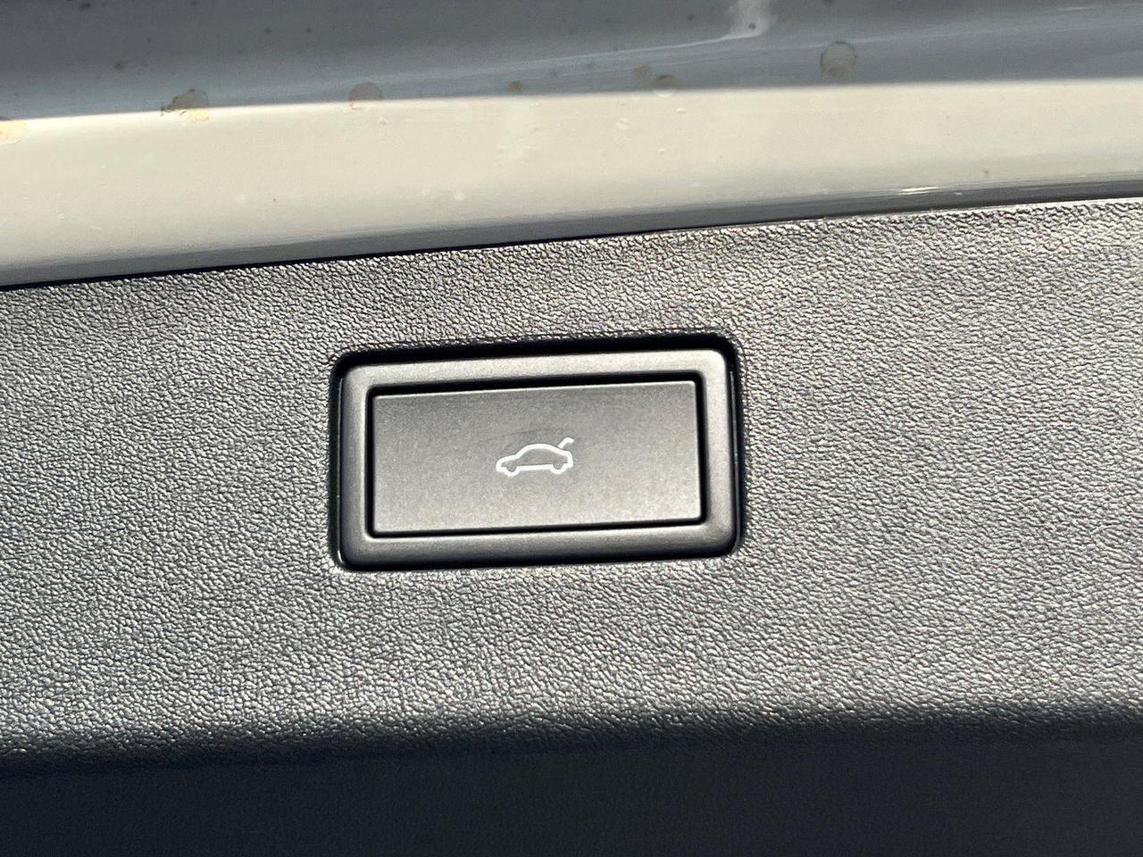 2026 Volkswagen Tiguan SE R-Line Black Hagerstown MD