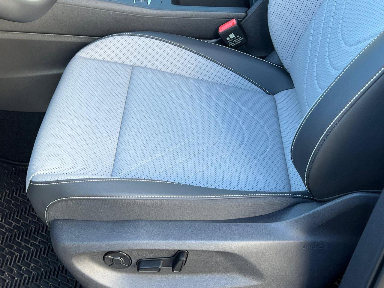 2026 Volkswagen Tiguan SE R-Line Black Hagerstown MD