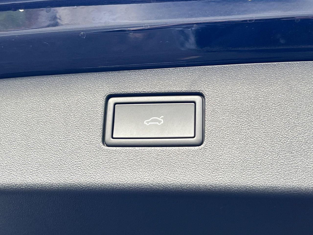 2026 Volkswagen Tiguan SE R-Line Black Hagerstown MD