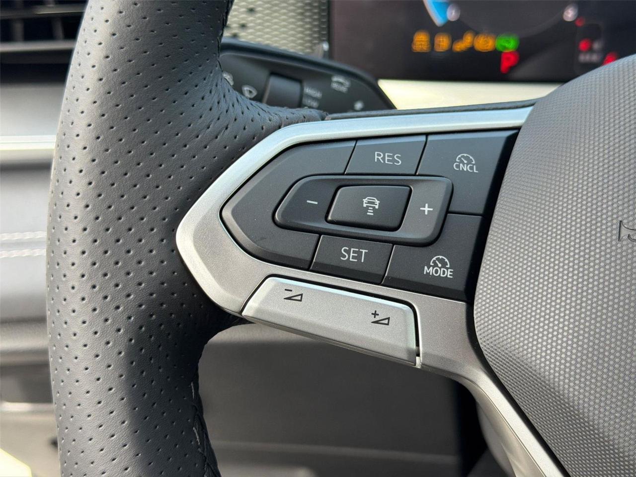 2026 Volkswagen Tiguan SE R-Line Black Hagerstown MD