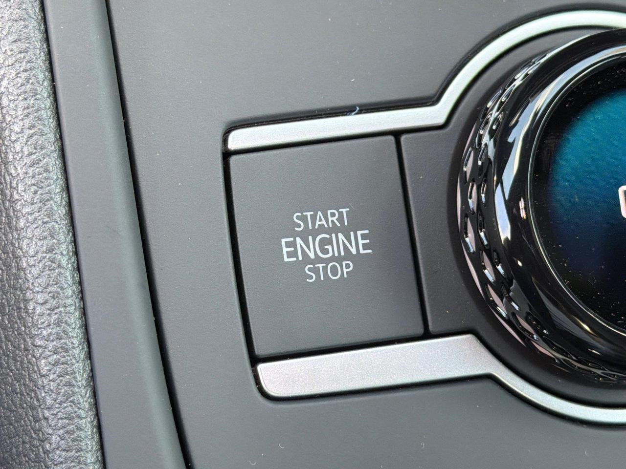 2026 Volkswagen Tiguan SE R-Line Black Hagerstown MD
