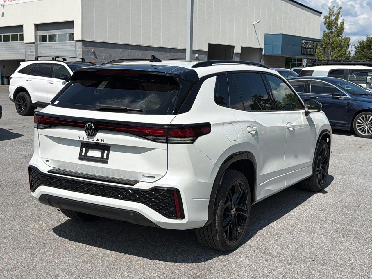 2026 Volkswagen Tiguan SE R-Line Black Hagerstown MD
