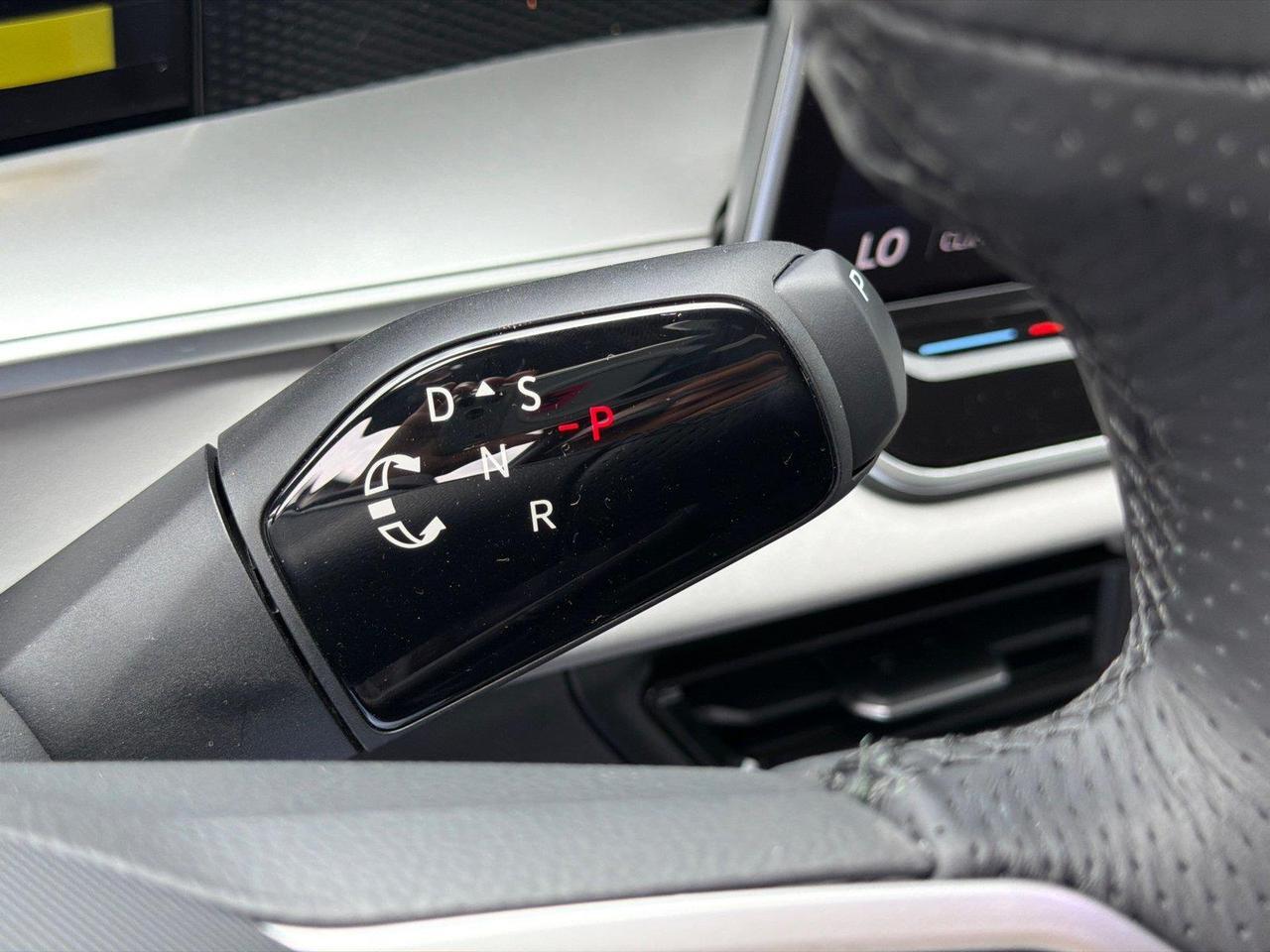 2026 Volkswagen Tiguan SE R-Line Black Hagerstown MD