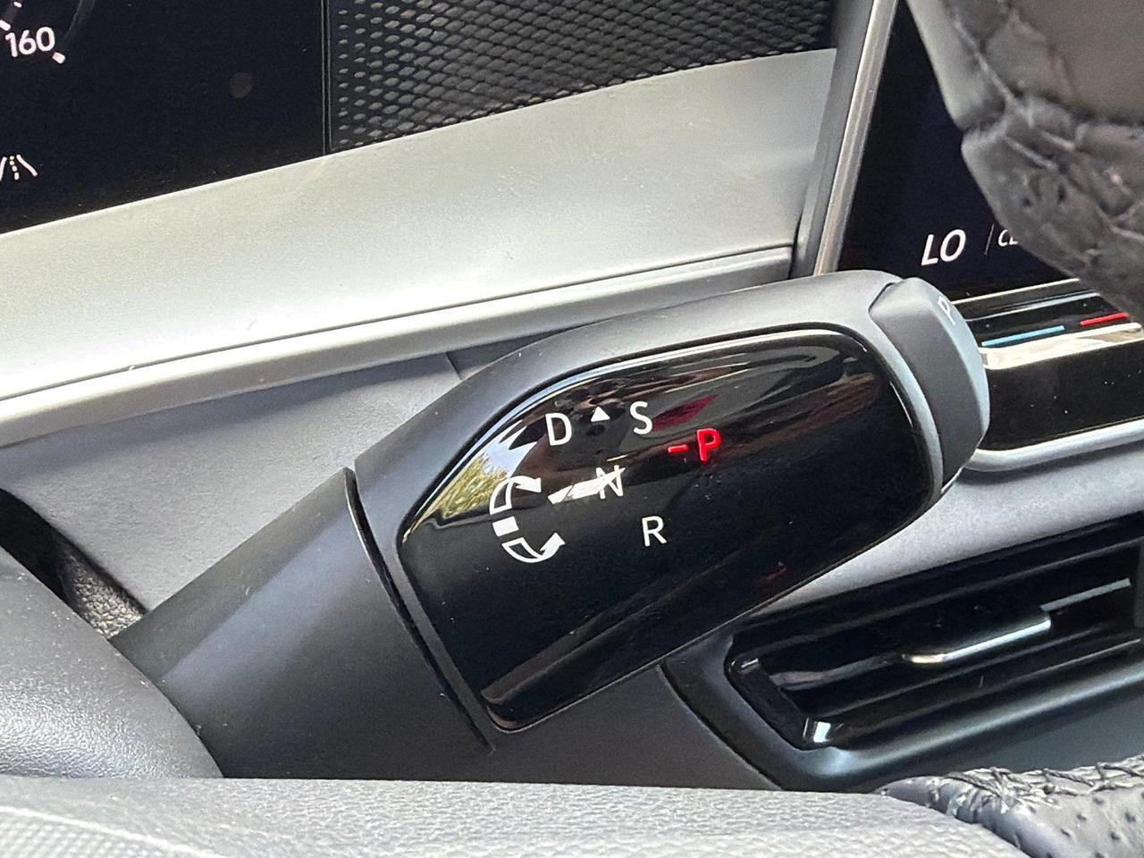 2026 Volkswagen Tiguan SE R-Line Black Hagerstown MD