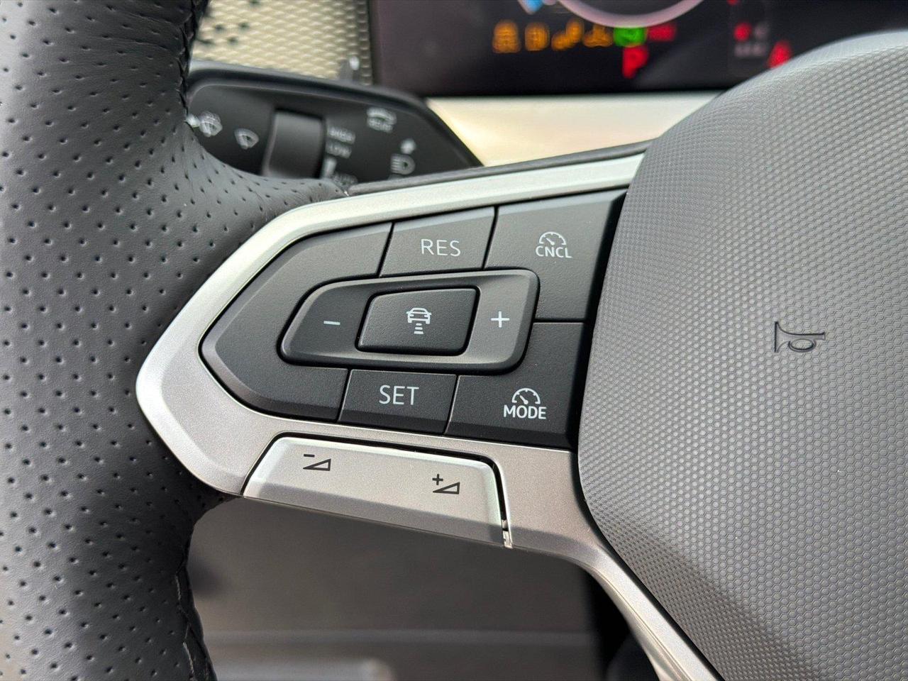 2026 Volkswagen Tiguan SE R-Line Black Hagerstown MD
