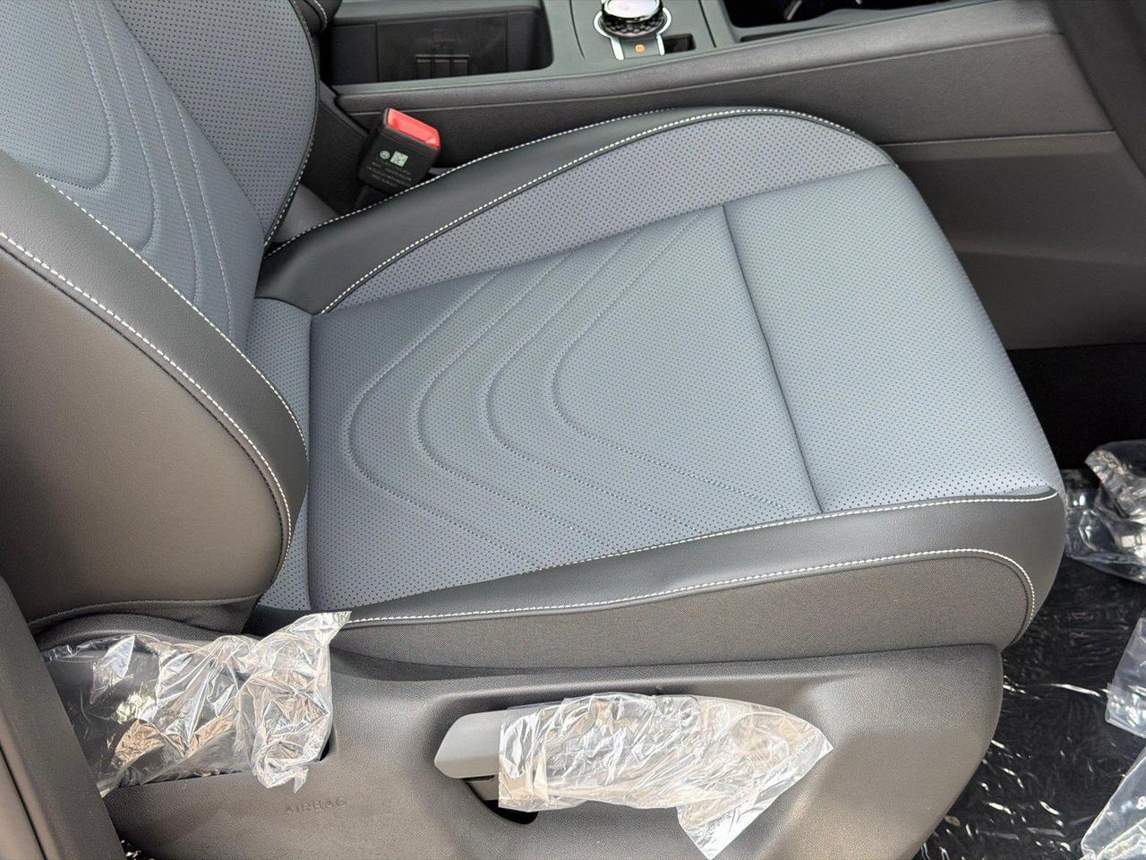 2026 Volkswagen Tiguan SE R-Line Black Hagerstown MD