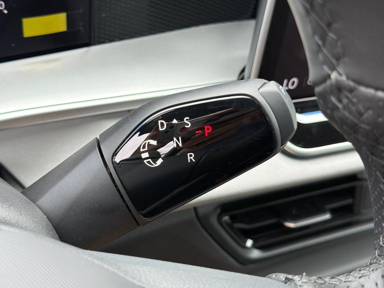 2026 Volkswagen Tiguan SE R-Line Black Hagerstown MD