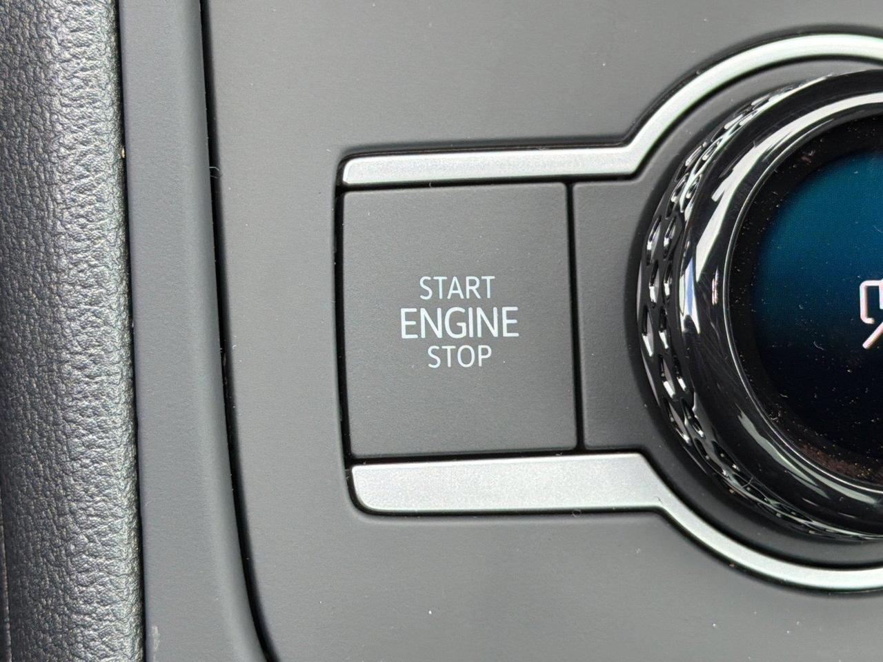 2026 Volkswagen Tiguan SE R-Line Black Hagerstown MD