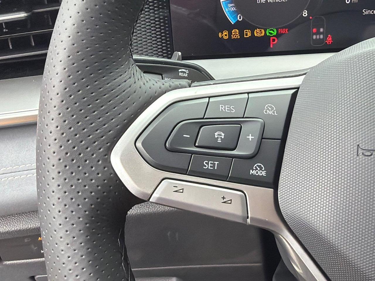 2026 Volkswagen Tiguan SE R-Line Black Hagerstown MD