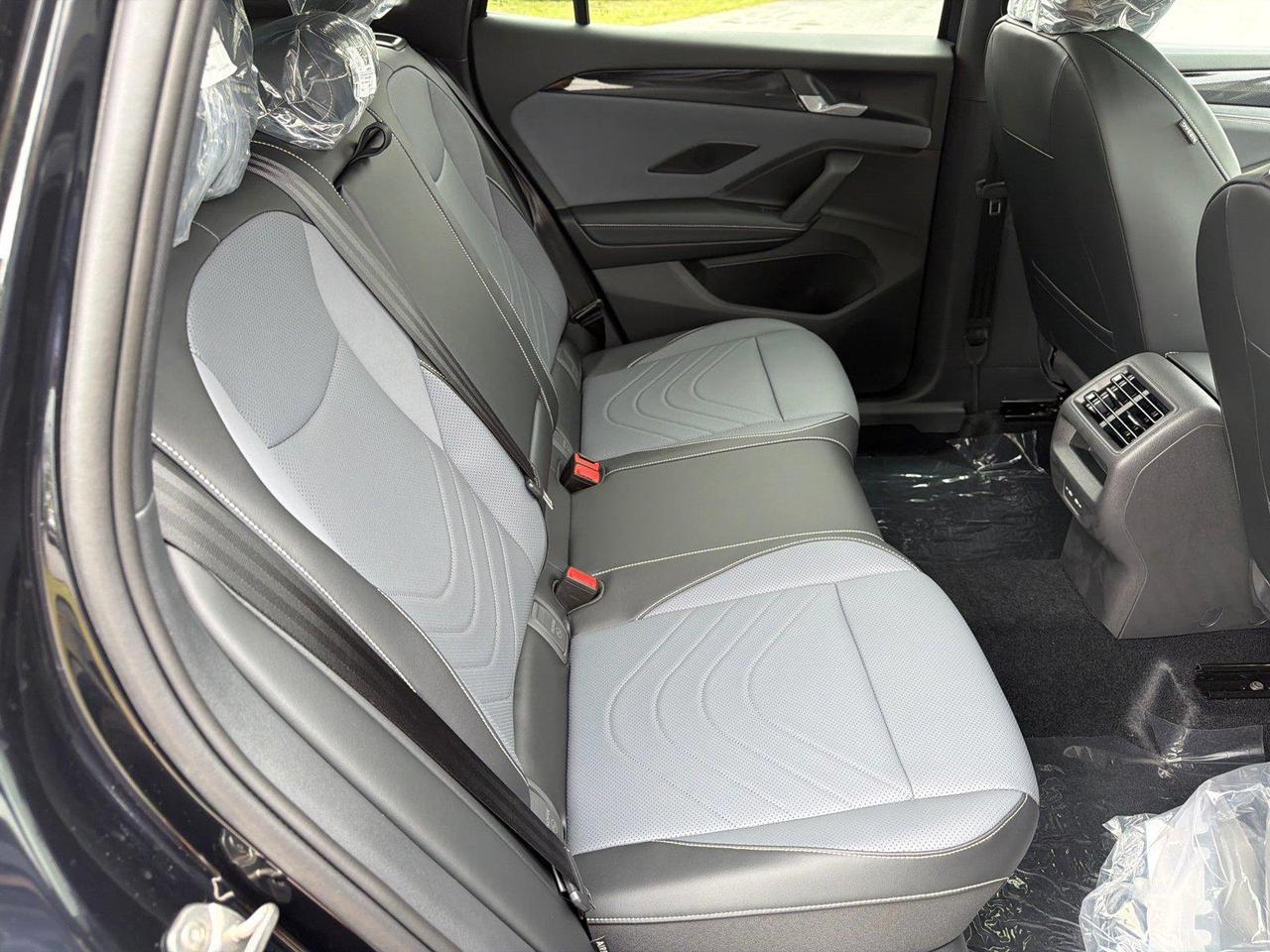 2026 Volkswagen Tiguan SE R-Line Black Hagerstown MD