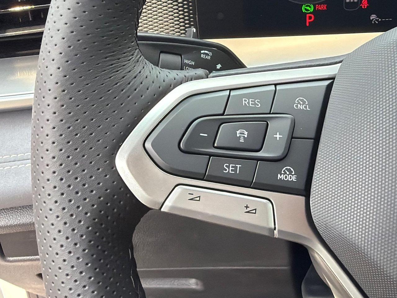 2026 Volkswagen Tiguan SE R-Line Black Hagerstown MD