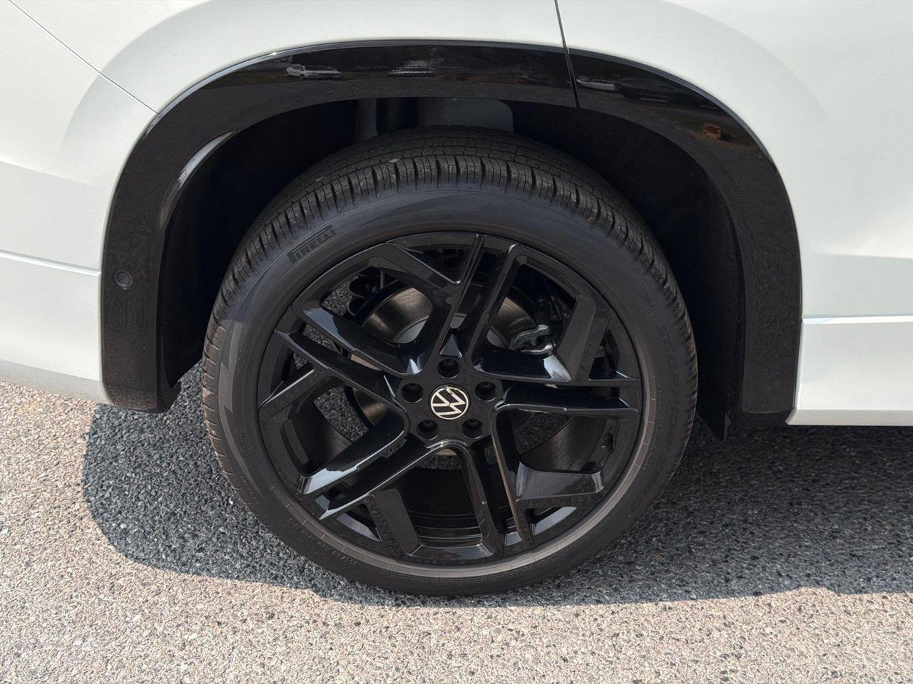 2026 Volkswagen Tiguan SE R-Line Black Hagerstown MD