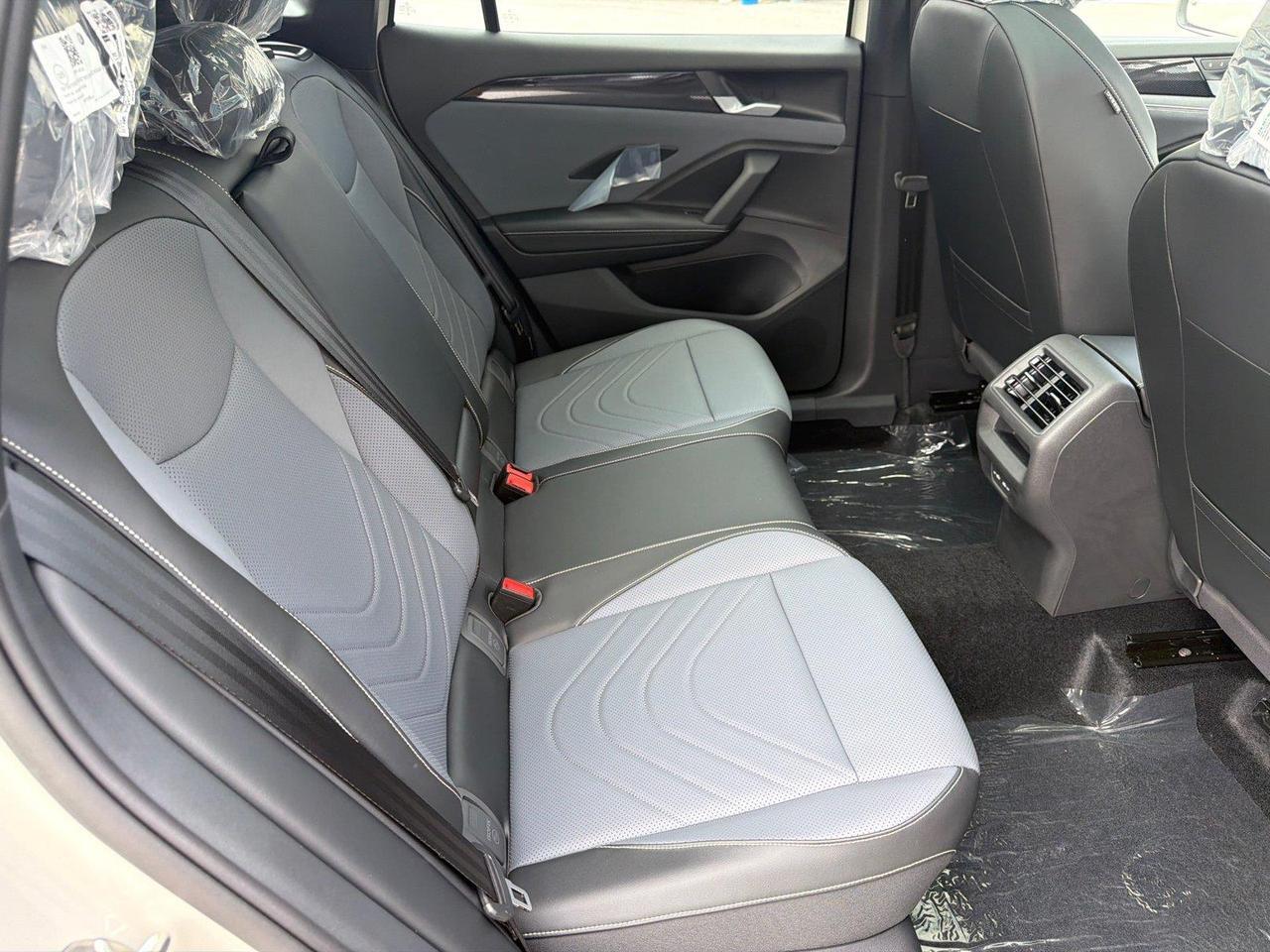 2026 Volkswagen Tiguan SE R-Line Black Hagerstown MD
