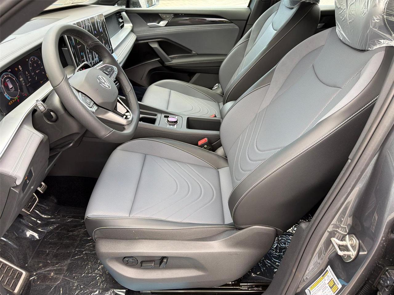 2026 Volkswagen Tiguan SE R-Line Black Hagerstown MD
