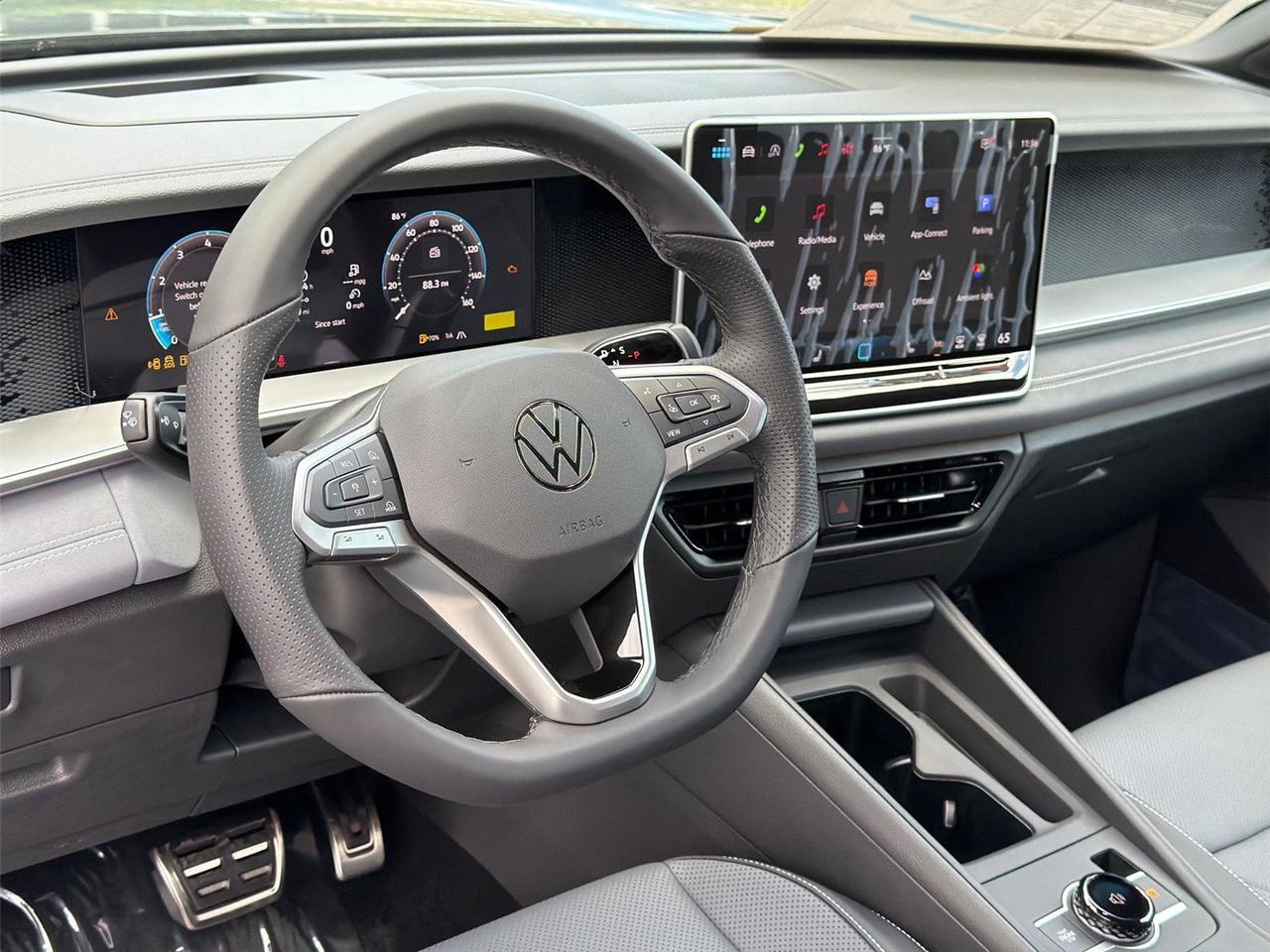 2026 Volkswagen Tiguan SE R-Line Black Hagerstown MD