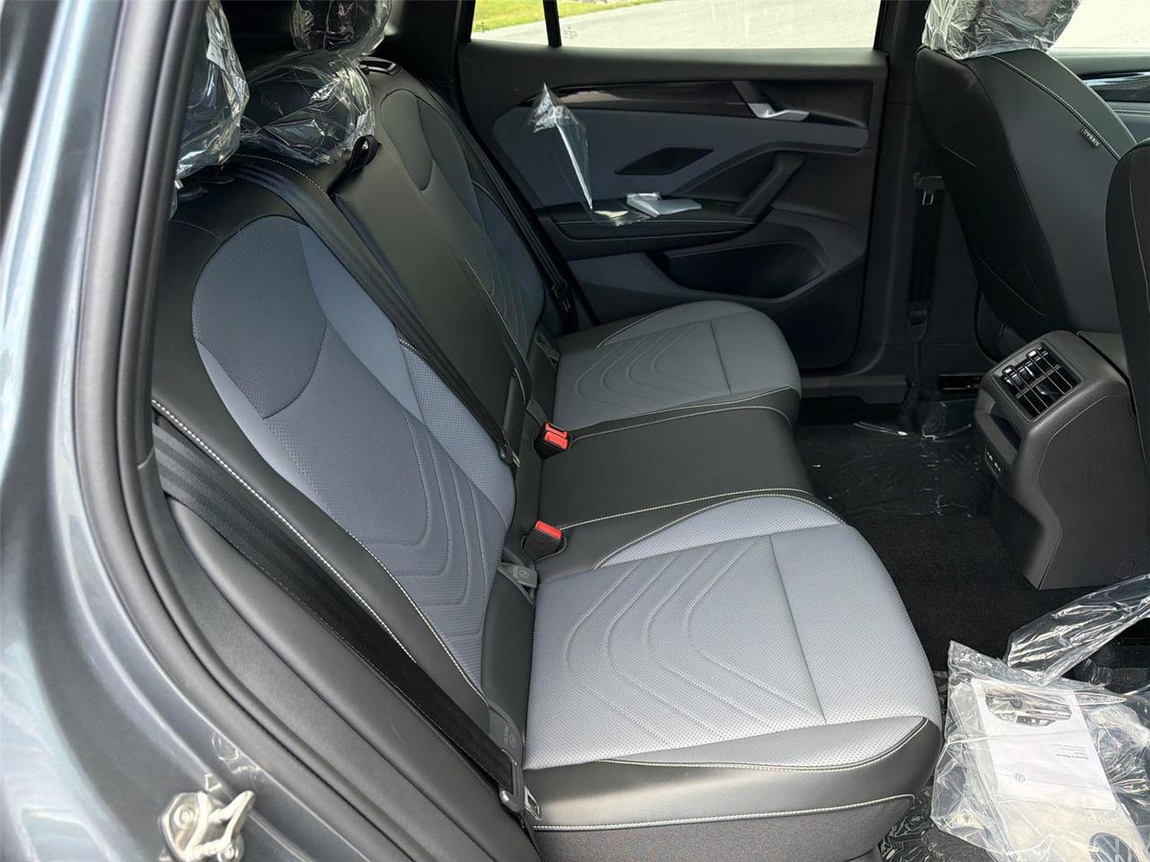 2026 Volkswagen Tiguan SE R-Line Black Hagerstown MD