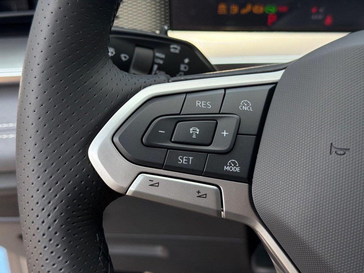 2026 Volkswagen Tiguan SE R-Line Black Hagerstown MD