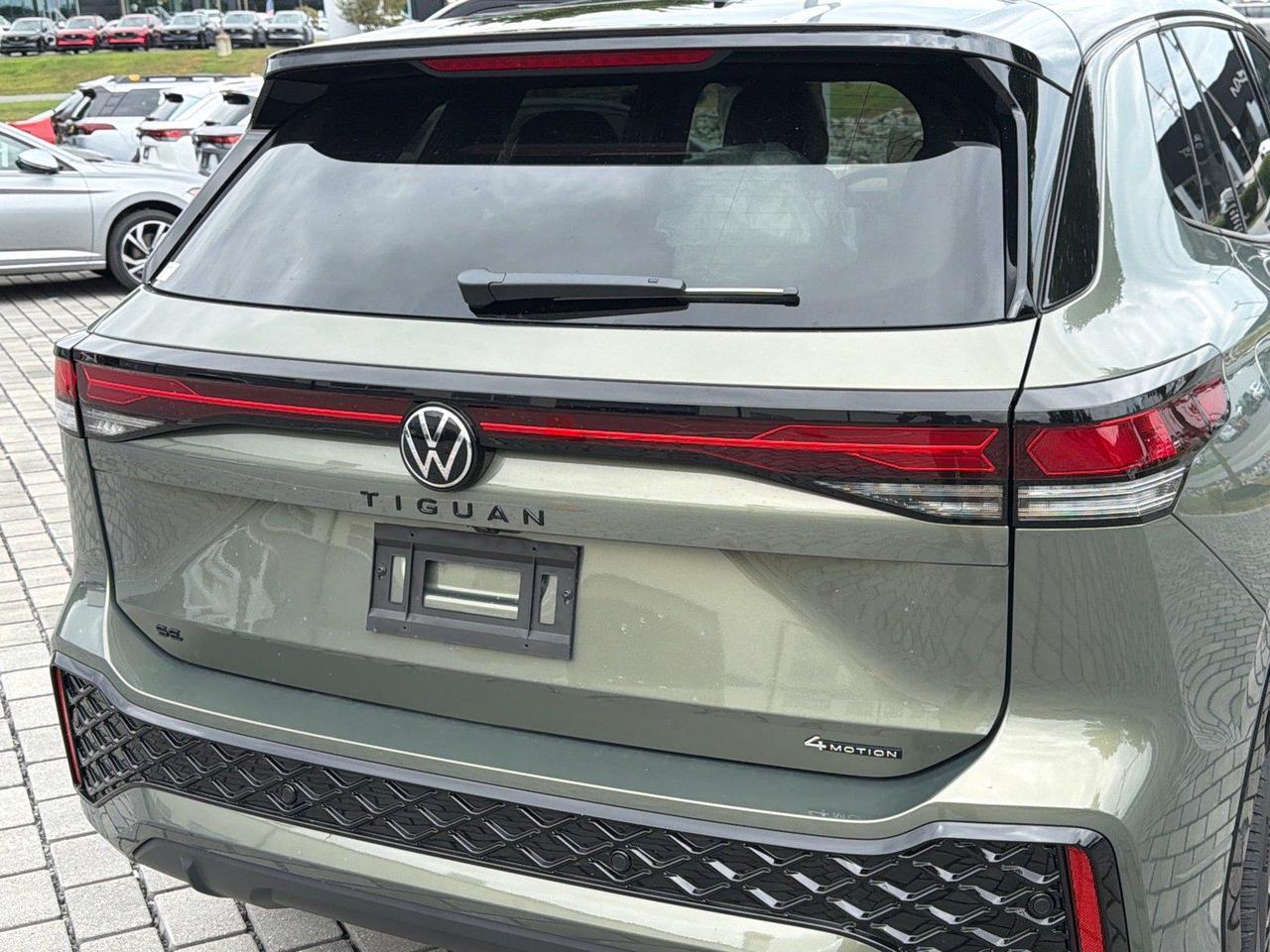 2026 Volkswagen Tiguan SE R-Line Black Hagerstown MD
