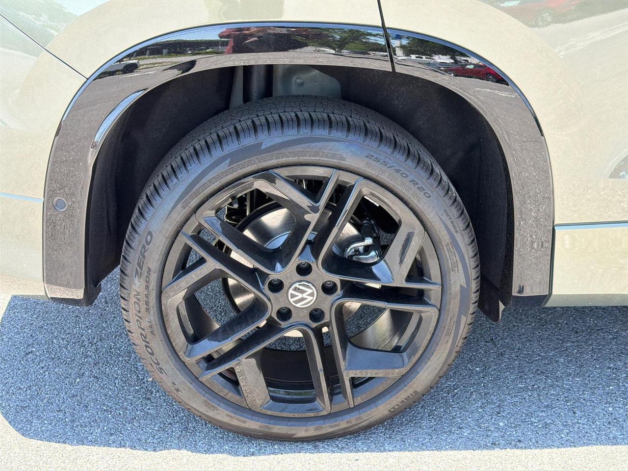 2026 Volkswagen Tiguan SE R-Line Black Hagerstown MD