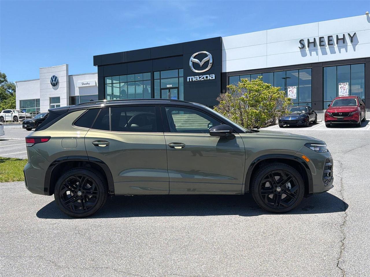 2026 Volkswagen Tiguan SE R-Line Black Hagerstown MD