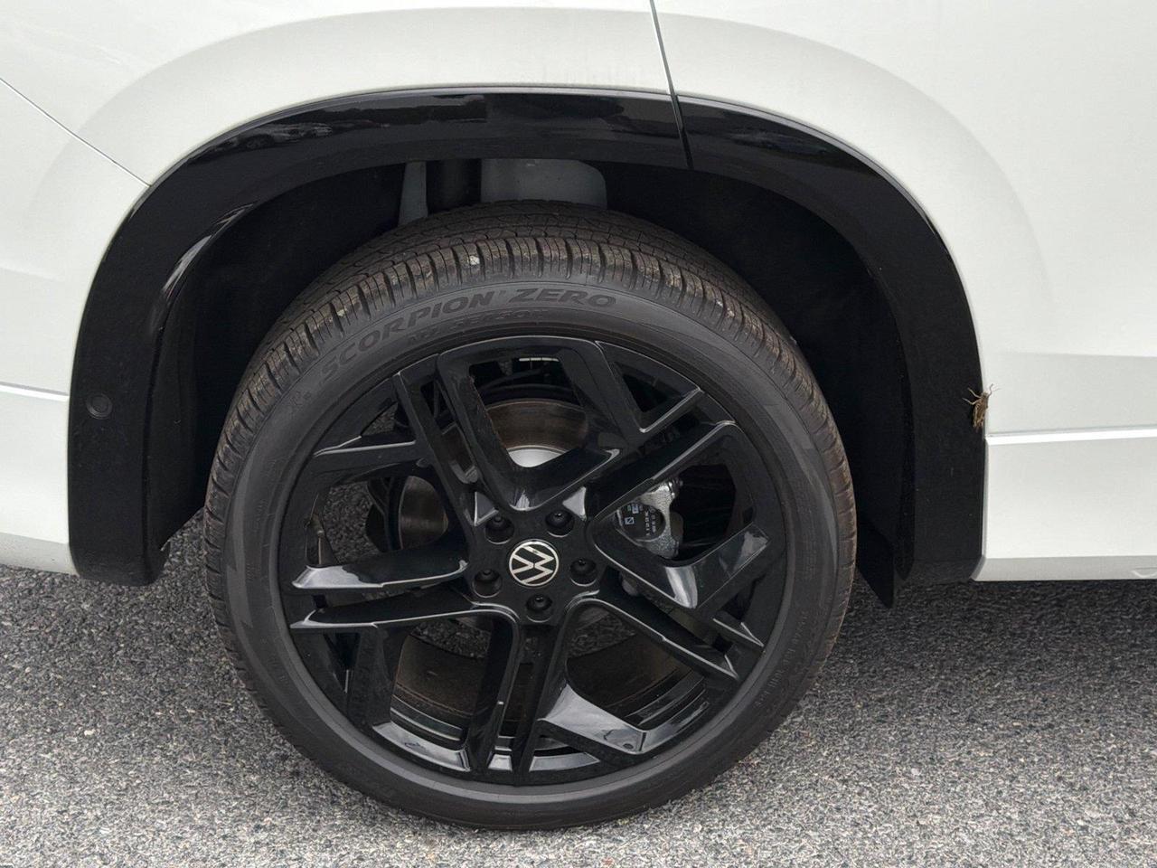 2026 Volkswagen Tiguan SE R-Line Black Hagerstown MD