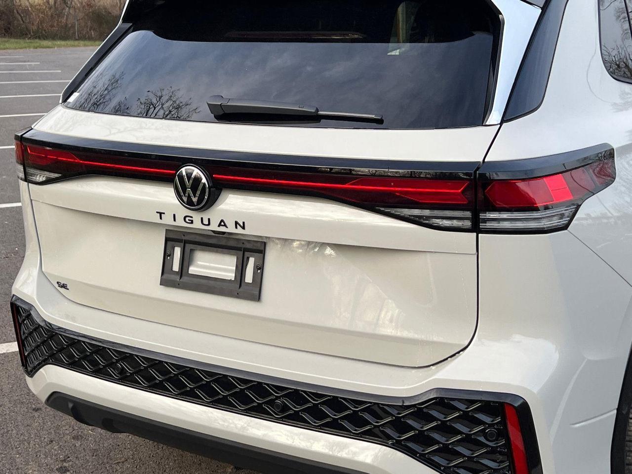 2026 Volkswagen Tiguan SE R-Line Black Hagerstown MD