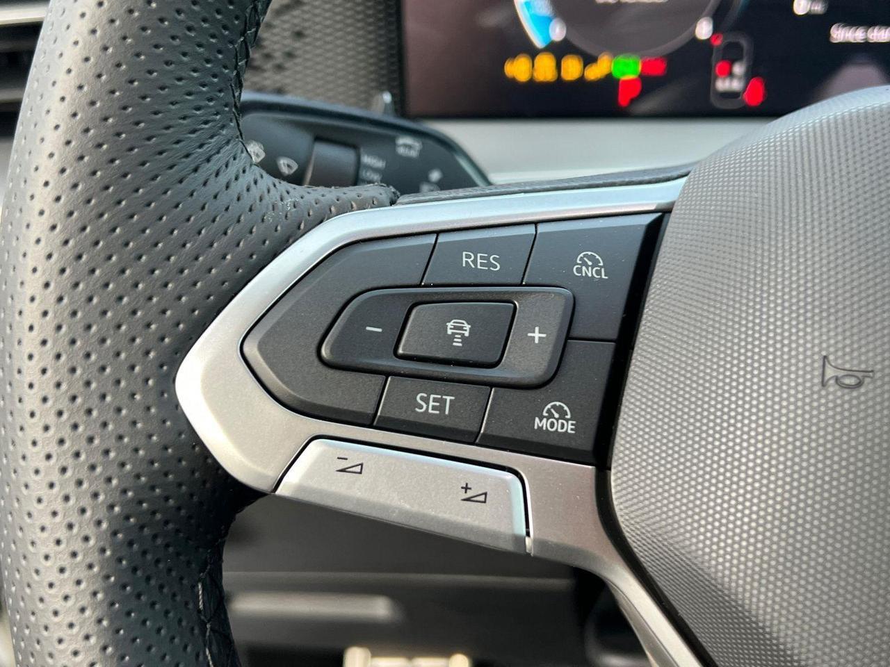 2026 Volkswagen Tiguan SE R-Line Black Hagerstown MD