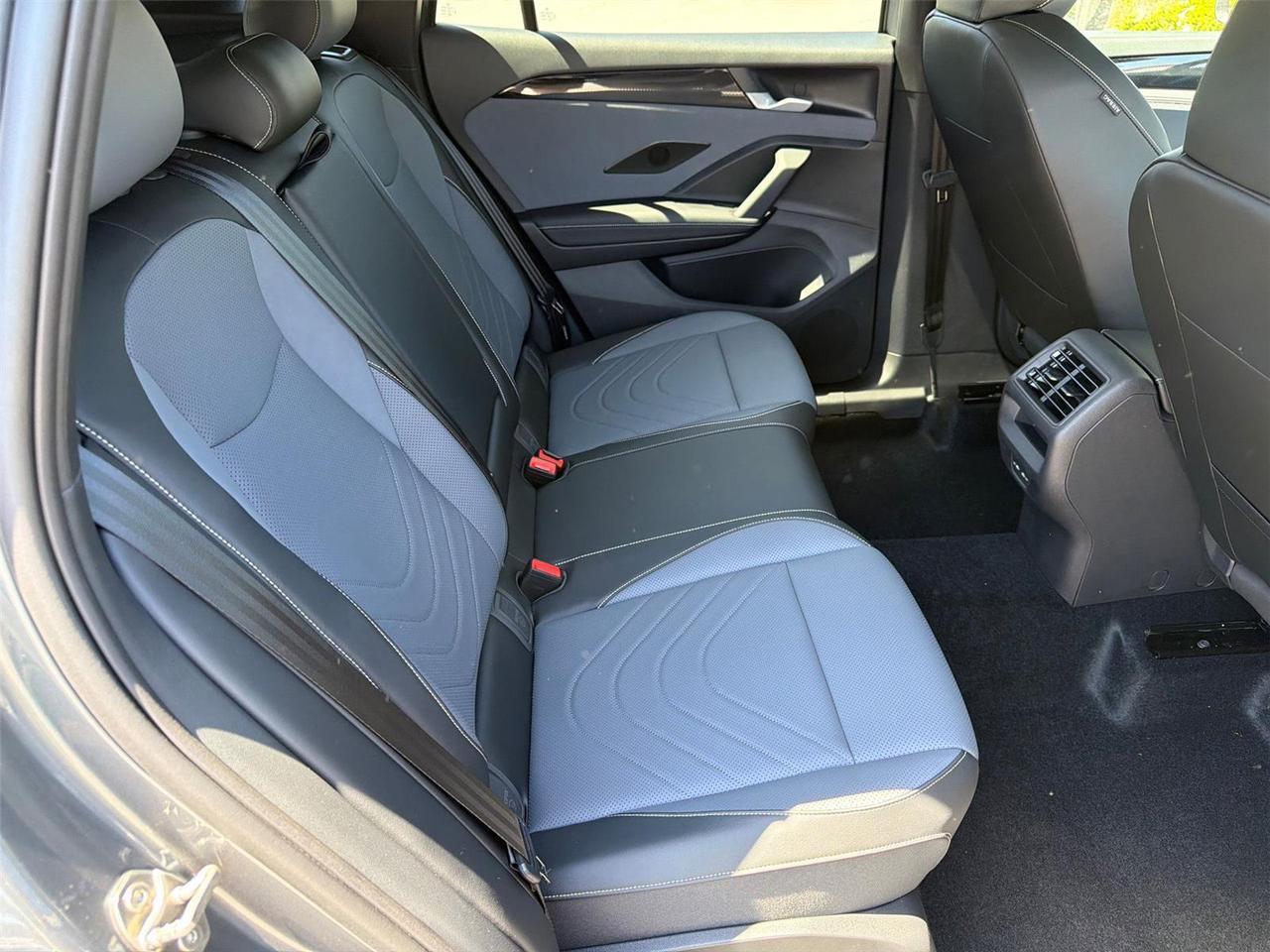2026 Volkswagen Tiguan SE R-Line Black Hagerstown MD