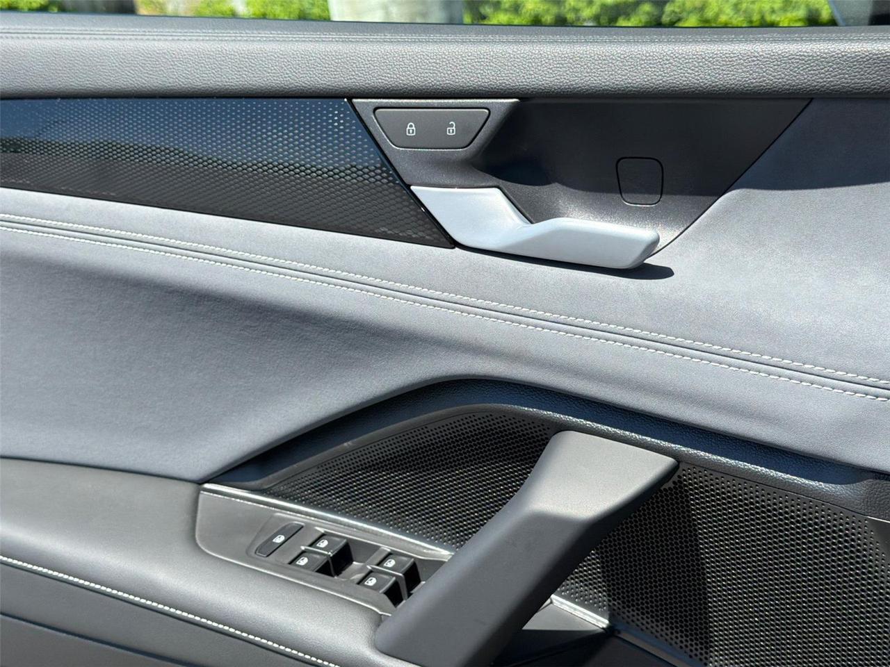 2026 Volkswagen Tiguan SE R-Line Black Hagerstown MD