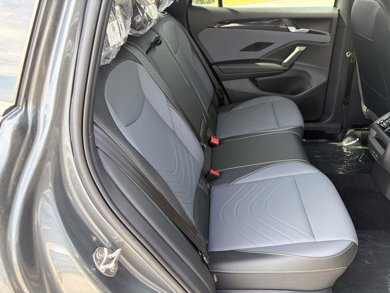 2026 Volkswagen Tiguan SE R-Line Black Hagerstown MD