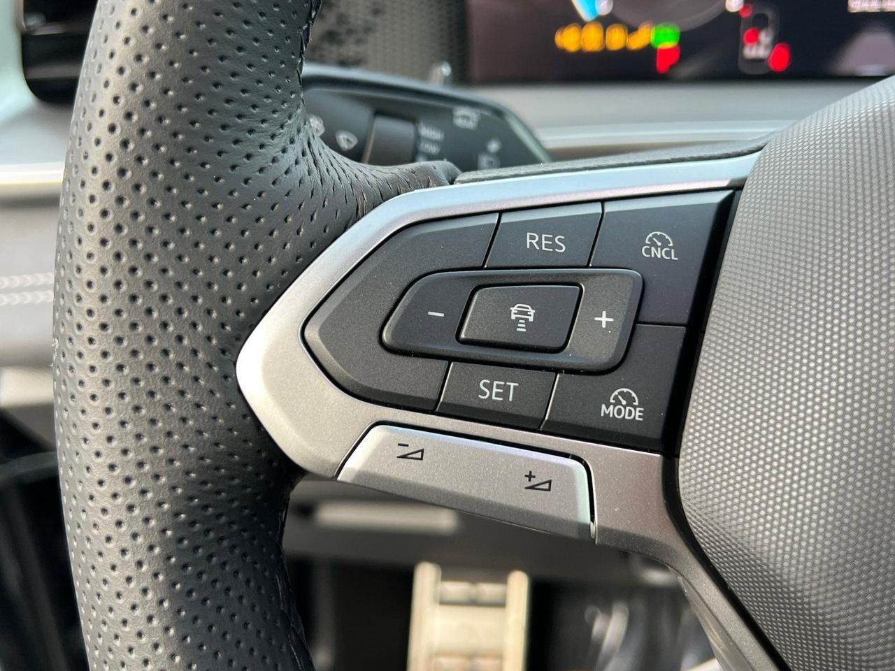 2026 Volkswagen Tiguan SE R-Line Black Hagerstown MD