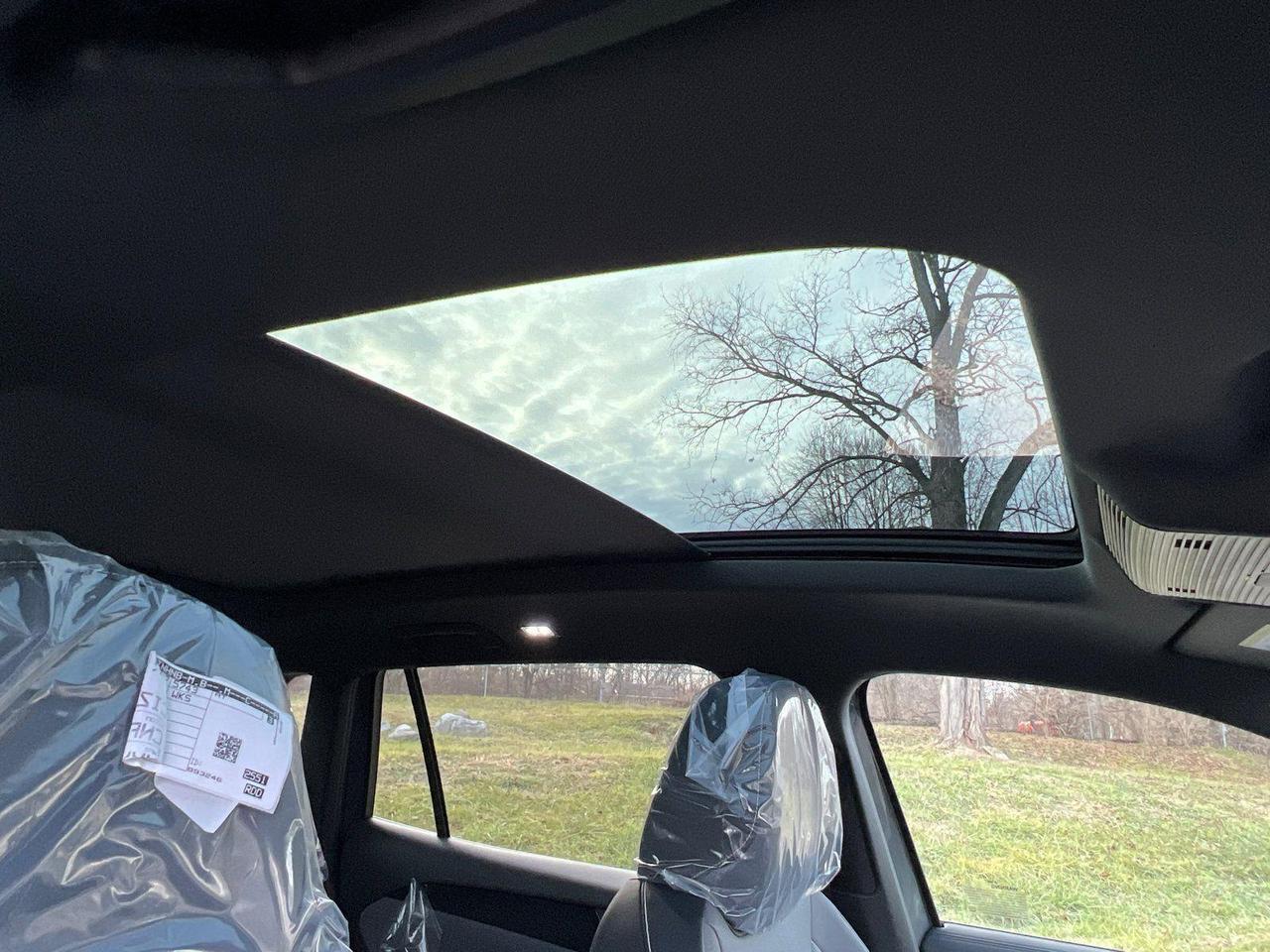 2026 Volkswagen Tiguan SE R-Line Black Hagerstown MD