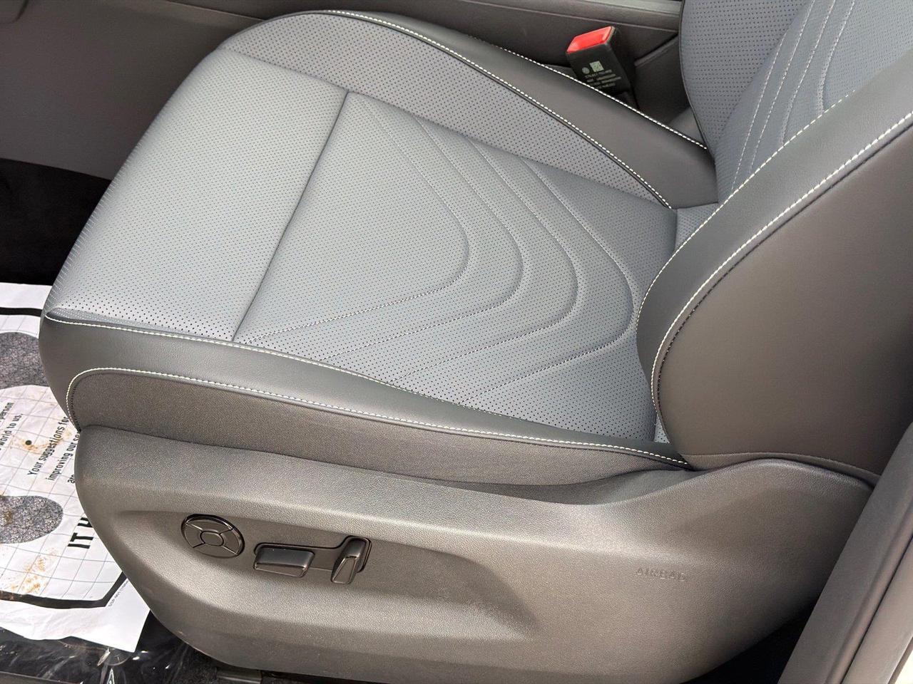 2026 Volkswagen Tiguan SE R-Line Black Hagerstown MD
