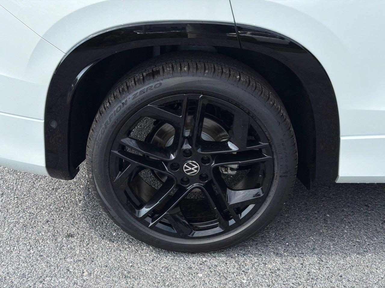 2026 Volkswagen Tiguan SE R-Line Black Hagerstown MD