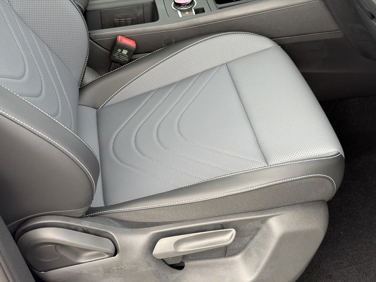 2026 Volkswagen Tiguan SE R-Line Black Hagerstown MD