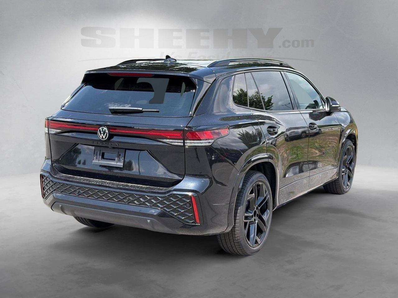 2026 Volkswagen Tiguan SE R-Line Black Hagerstown MD