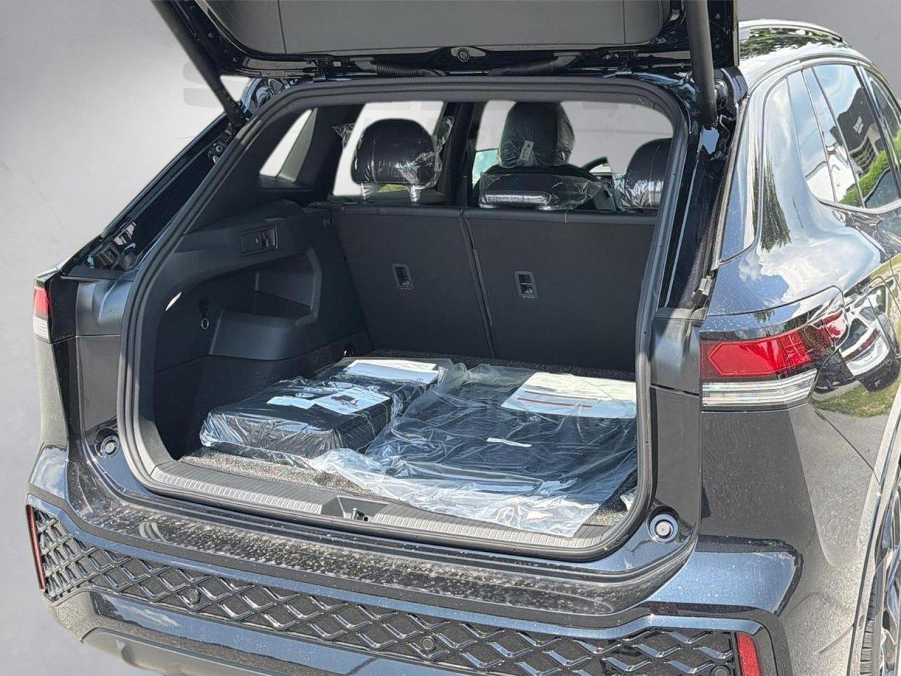 2026 Volkswagen Tiguan SE R-Line Black Hagerstown MD