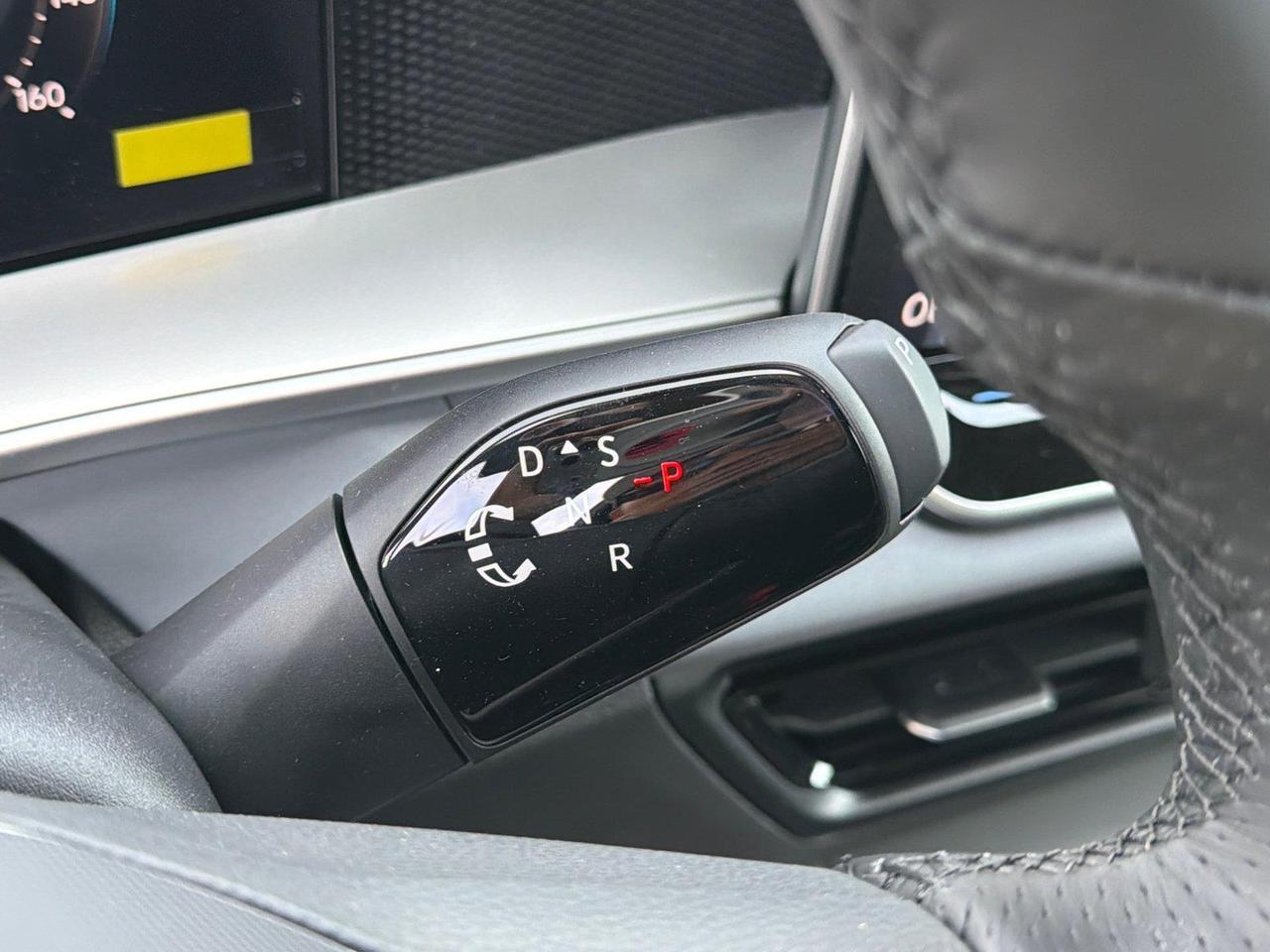 2026 Volkswagen Tiguan SE R-Line Black Hagerstown MD