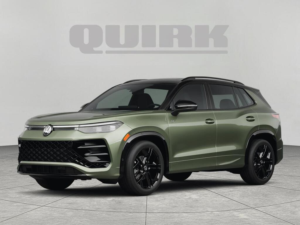 2026 Volkswagen Tiguan SE R-Line Black(ARRIVING END OF FEB/EARLY MARCH) Oshkosh WI