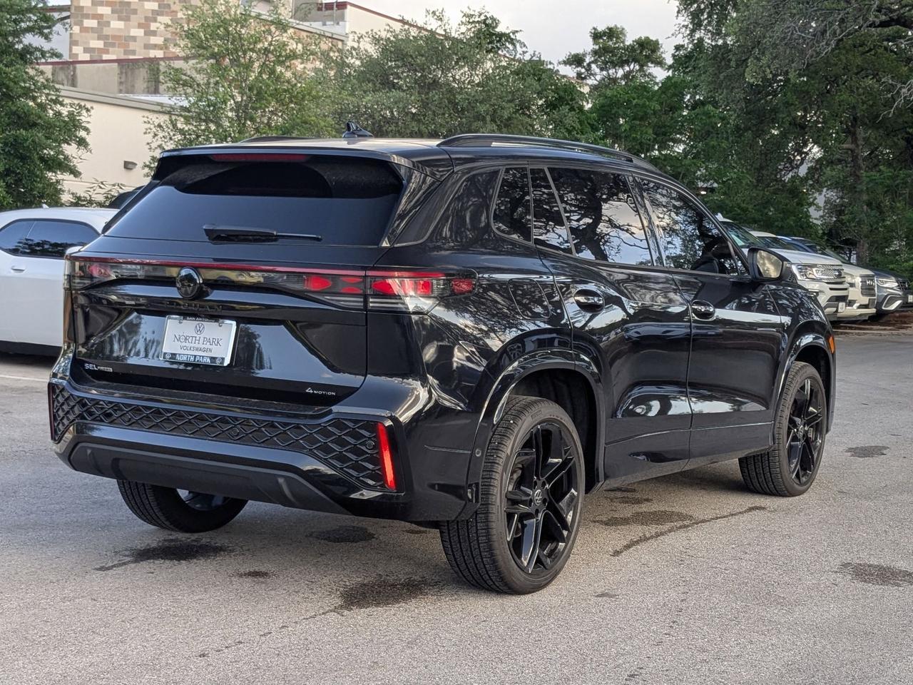 2026 Volkswagen Tiguan SEL R-Line Turbo