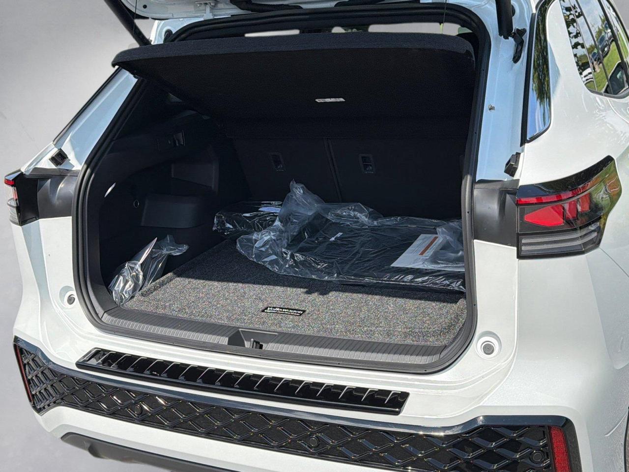 2026 Volkswagen Tiguan SEL R-Line Turbo Hagerstown MD