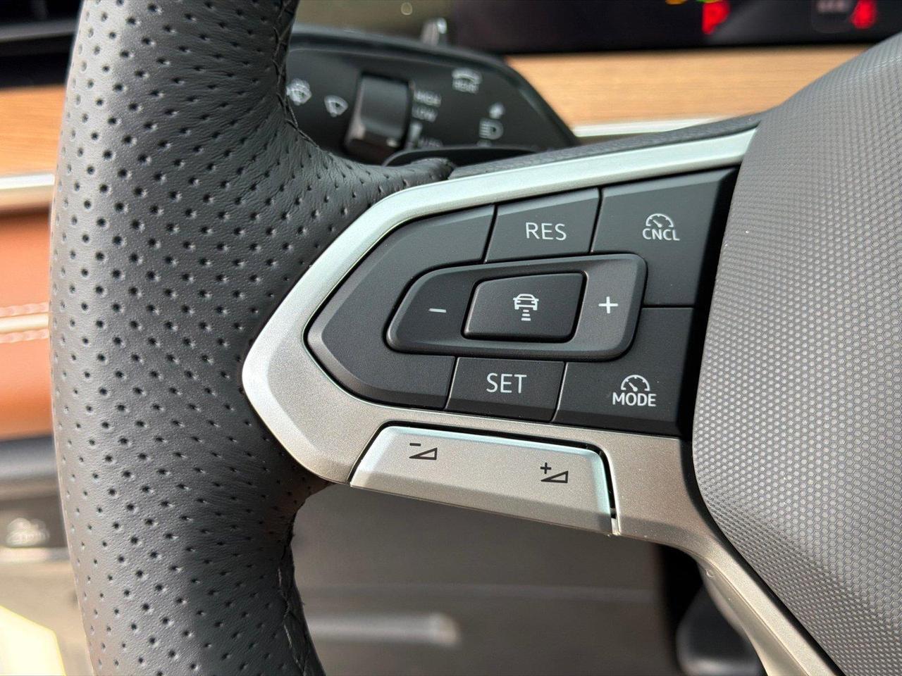 2026 Volkswagen Tiguan SEL R-Line Turbo Hagerstown MD