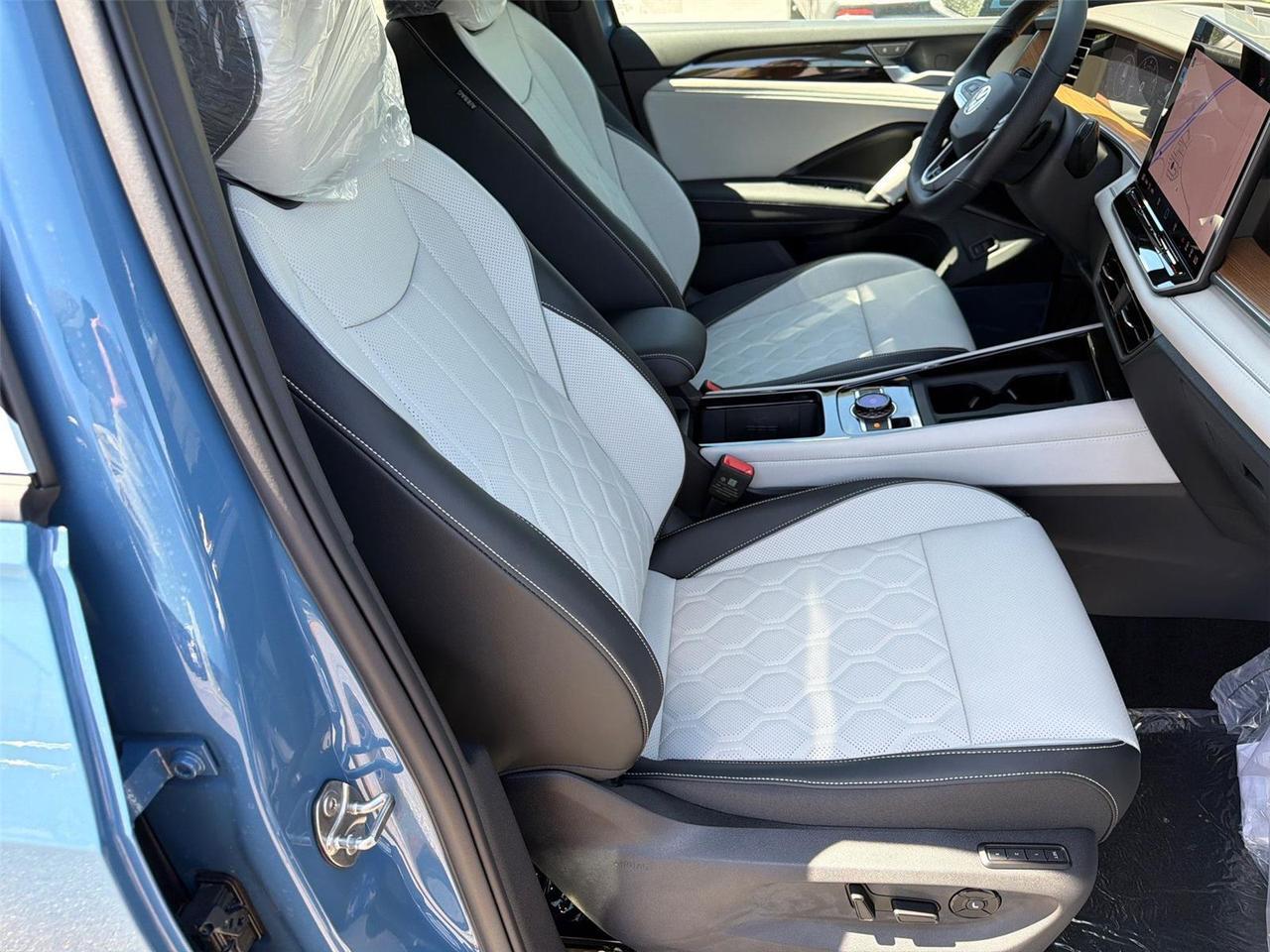 2026 Volkswagen Tiguan SEL R-Line Turbo Hagerstown MD