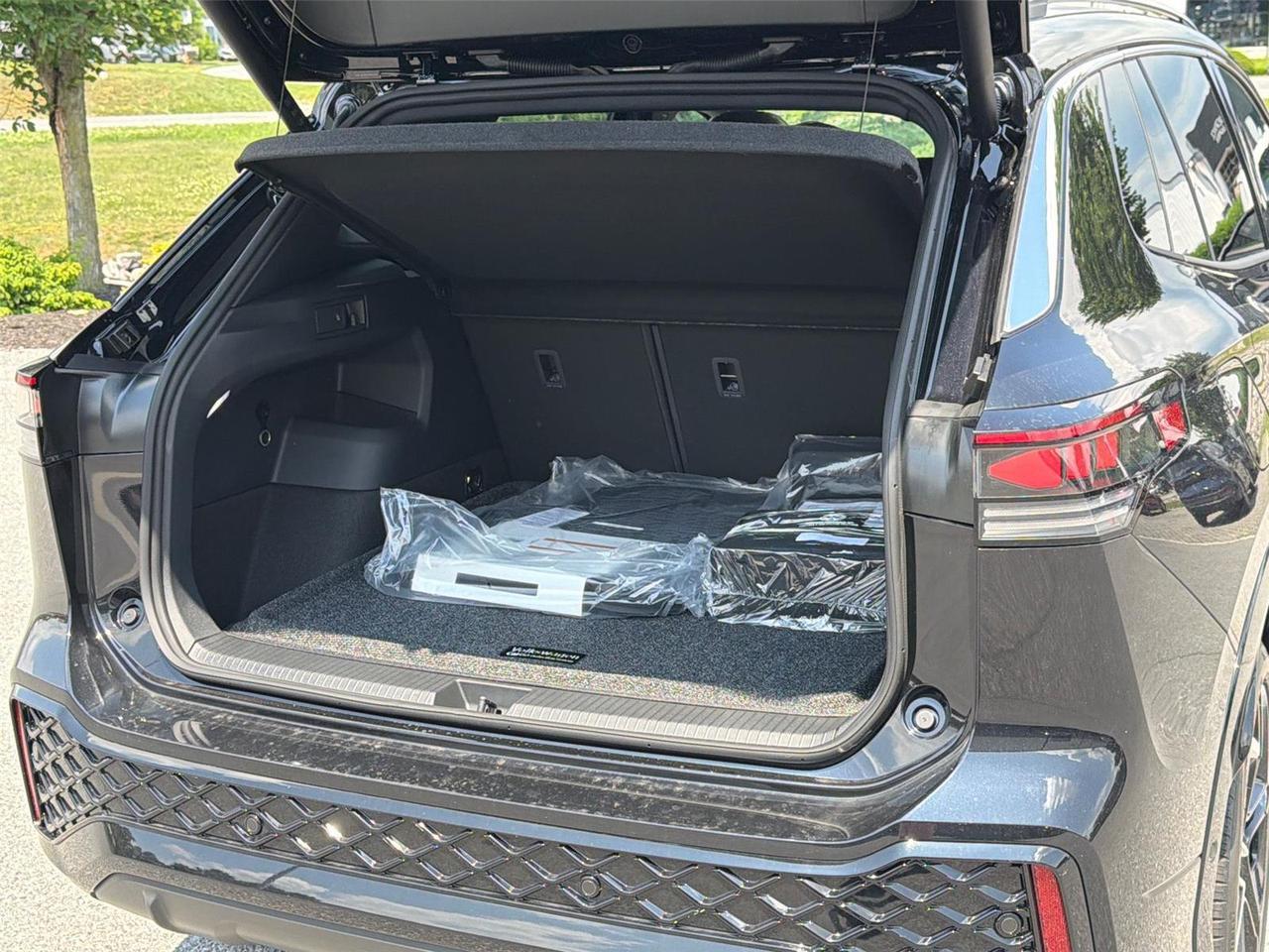 2026 Volkswagen Tiguan SEL R-Line Turbo Hagerstown MD