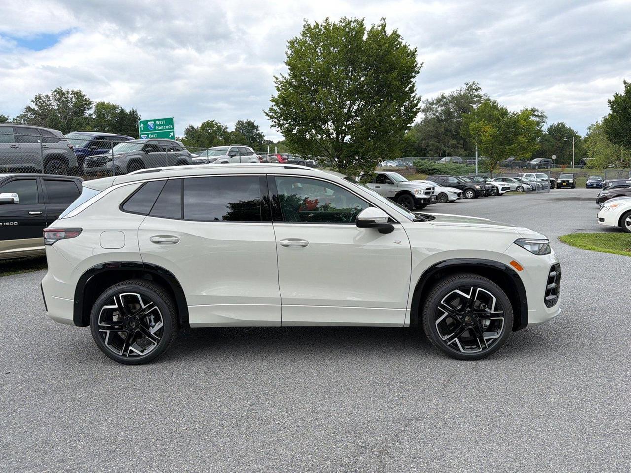 2026 Volkswagen Tiguan SEL R-Line Turbo Hagerstown MD