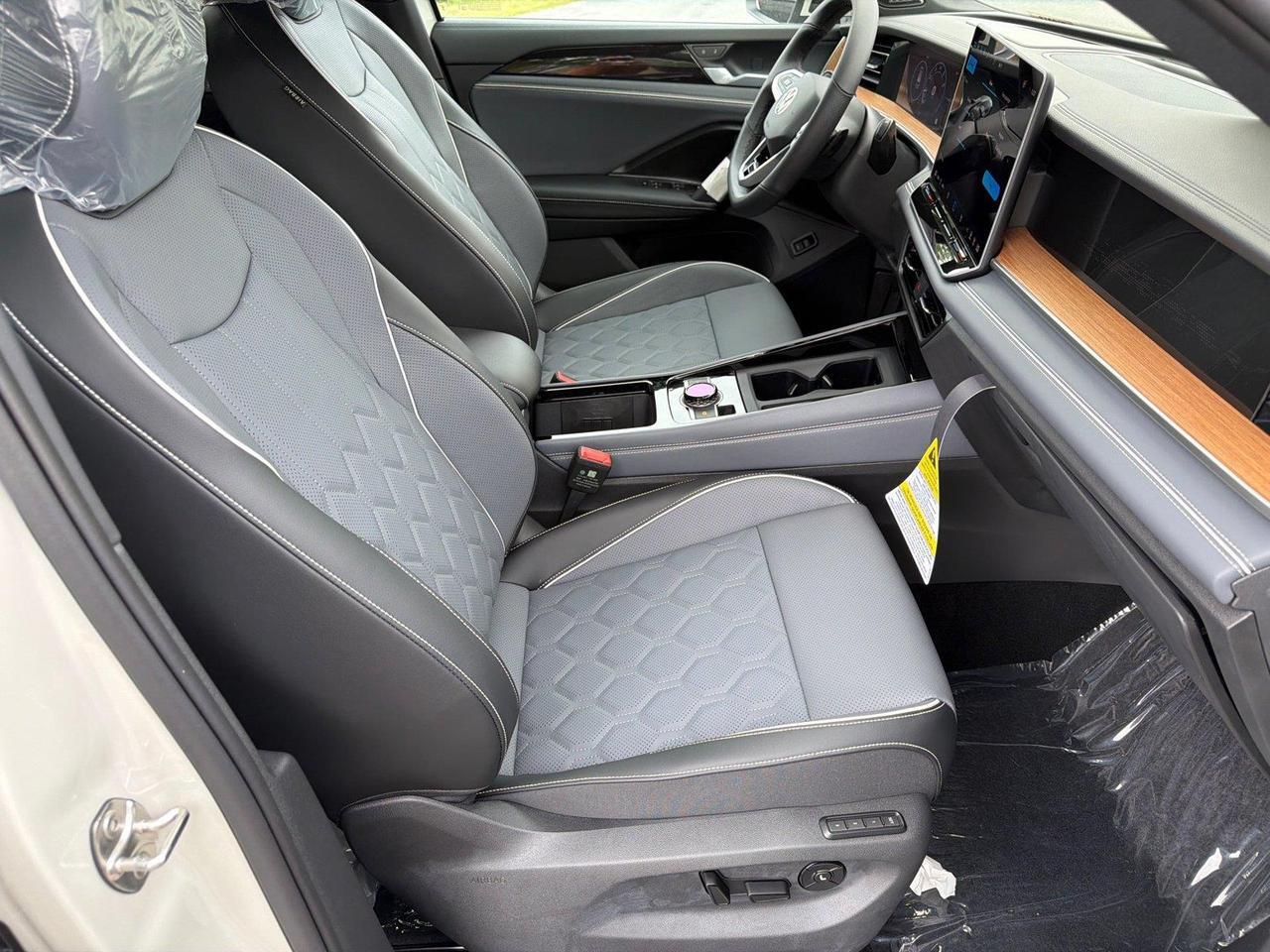 2026 Volkswagen Tiguan SEL R-Line Turbo Hagerstown MD