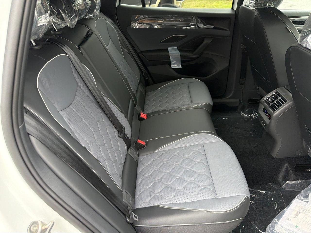 2026 Volkswagen Tiguan SEL R-Line Turbo Hagerstown MD