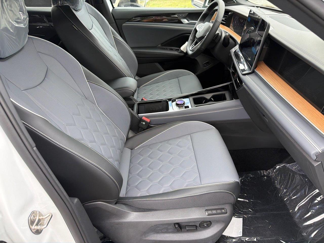 2026 Volkswagen Tiguan SEL R-Line Turbo Hagerstown MD