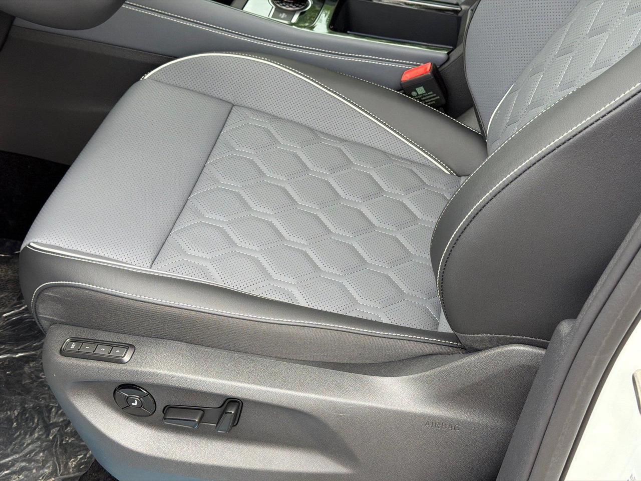 2026 Volkswagen Tiguan SEL R-Line Turbo Hagerstown MD
